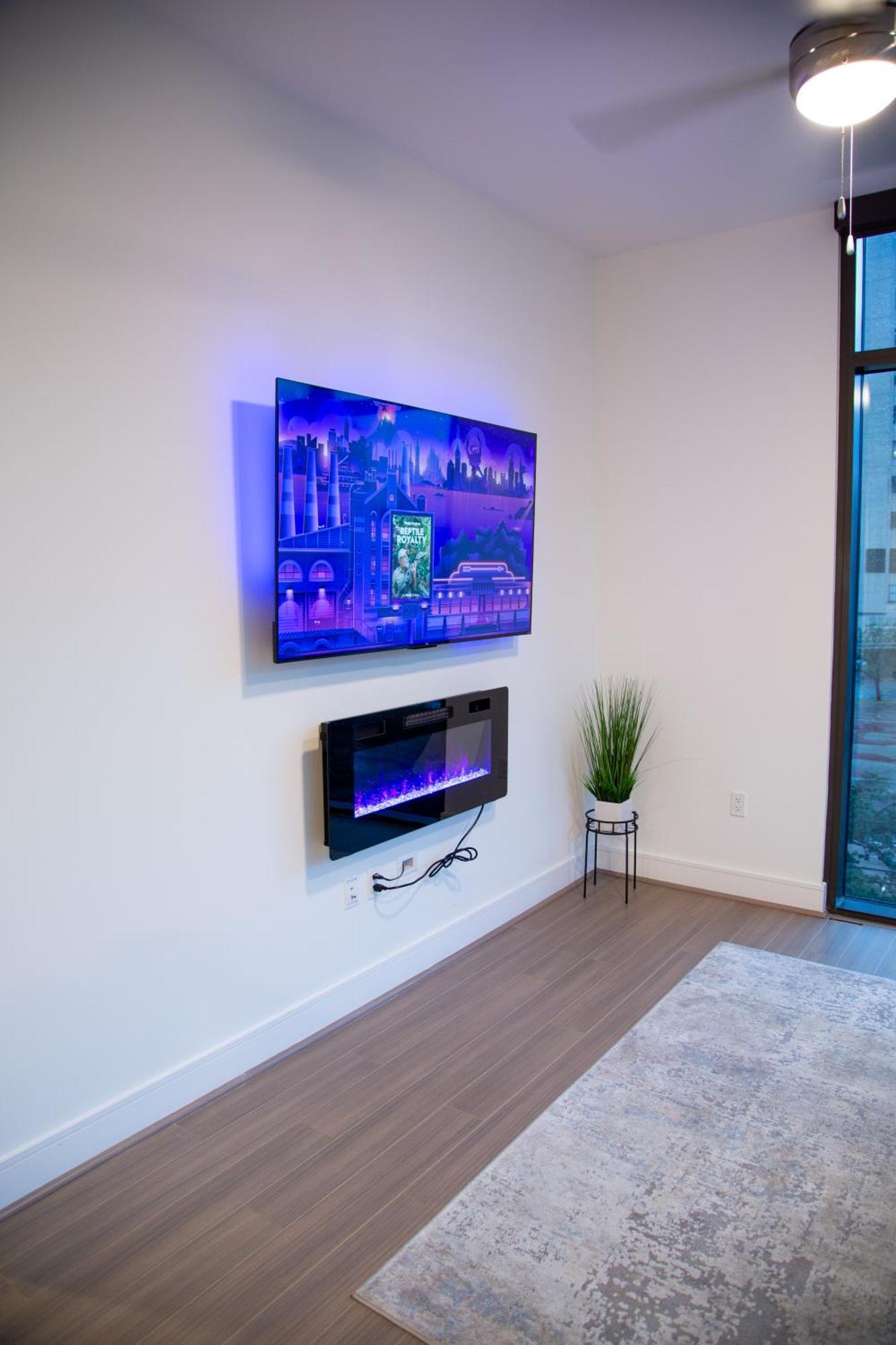 Cozy Home Toyota Center Houston Exterior photo